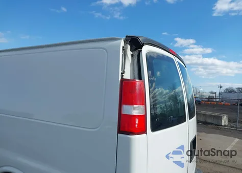 2016 Chevrolet Express G2500 z USA, uszkodzony, nr VIN 1GCWGBFF6G1154276